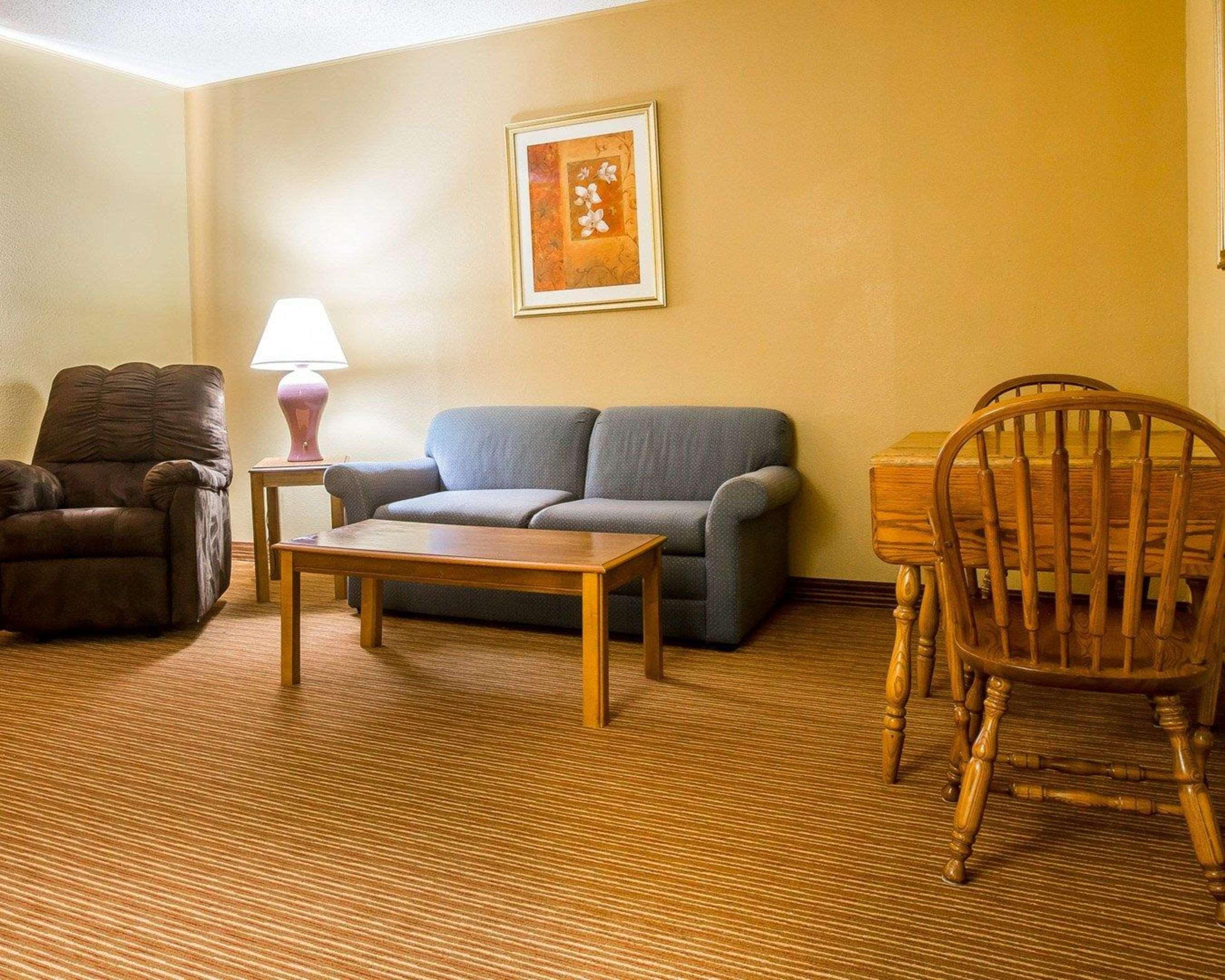 Surestay By Best Western Massena Exterior photo