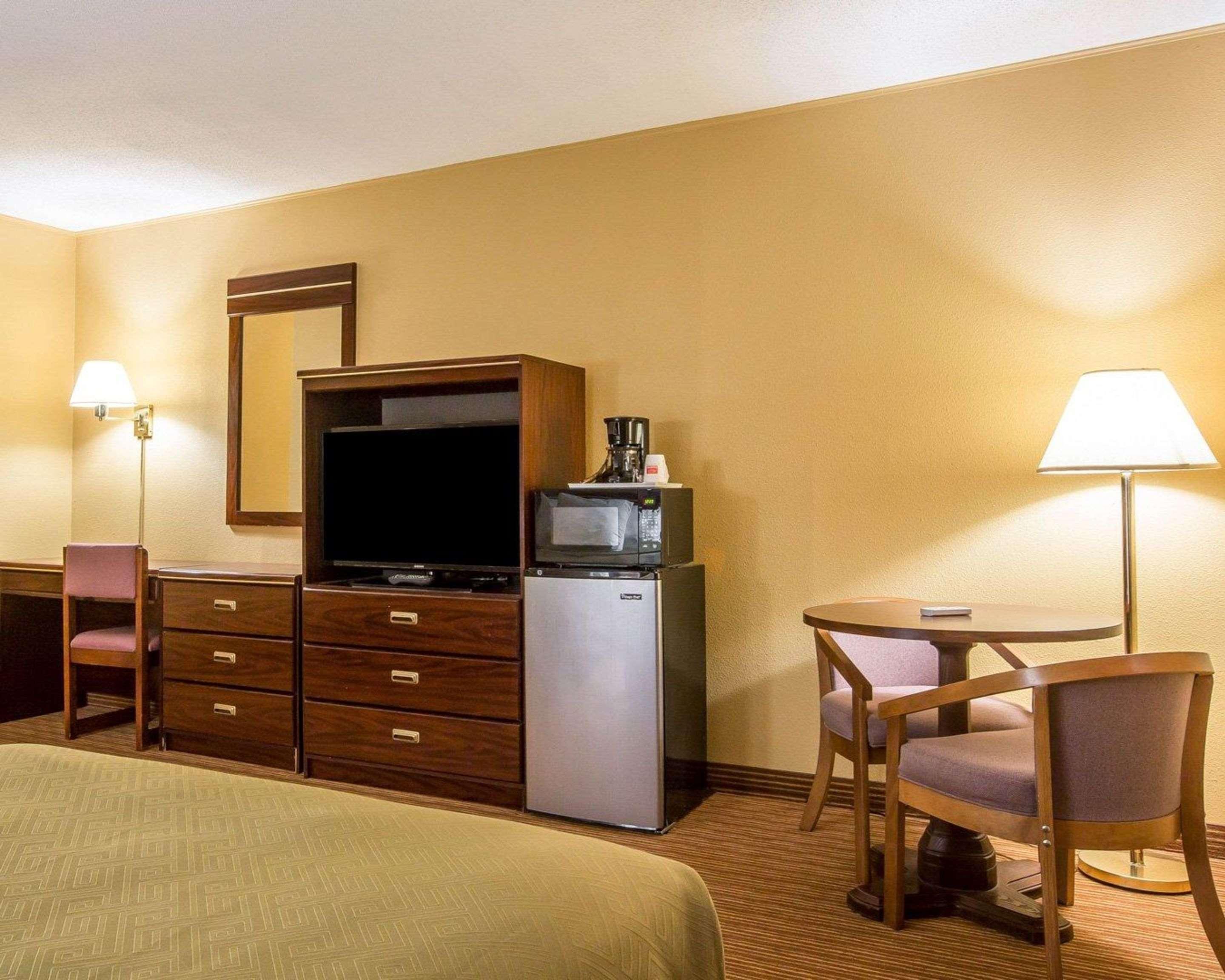 Surestay By Best Western Massena Exterior photo