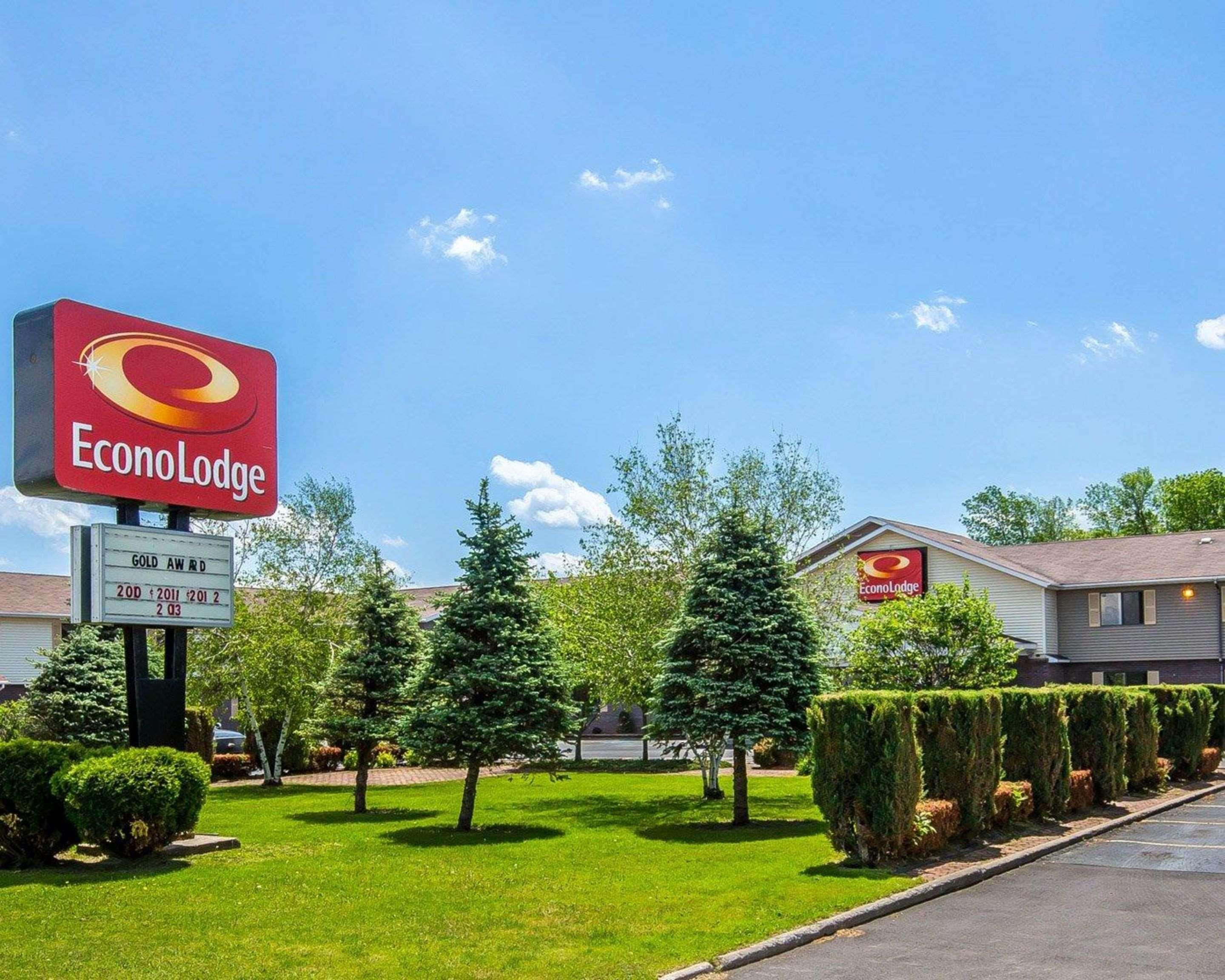 Surestay By Best Western Massena Exterior photo