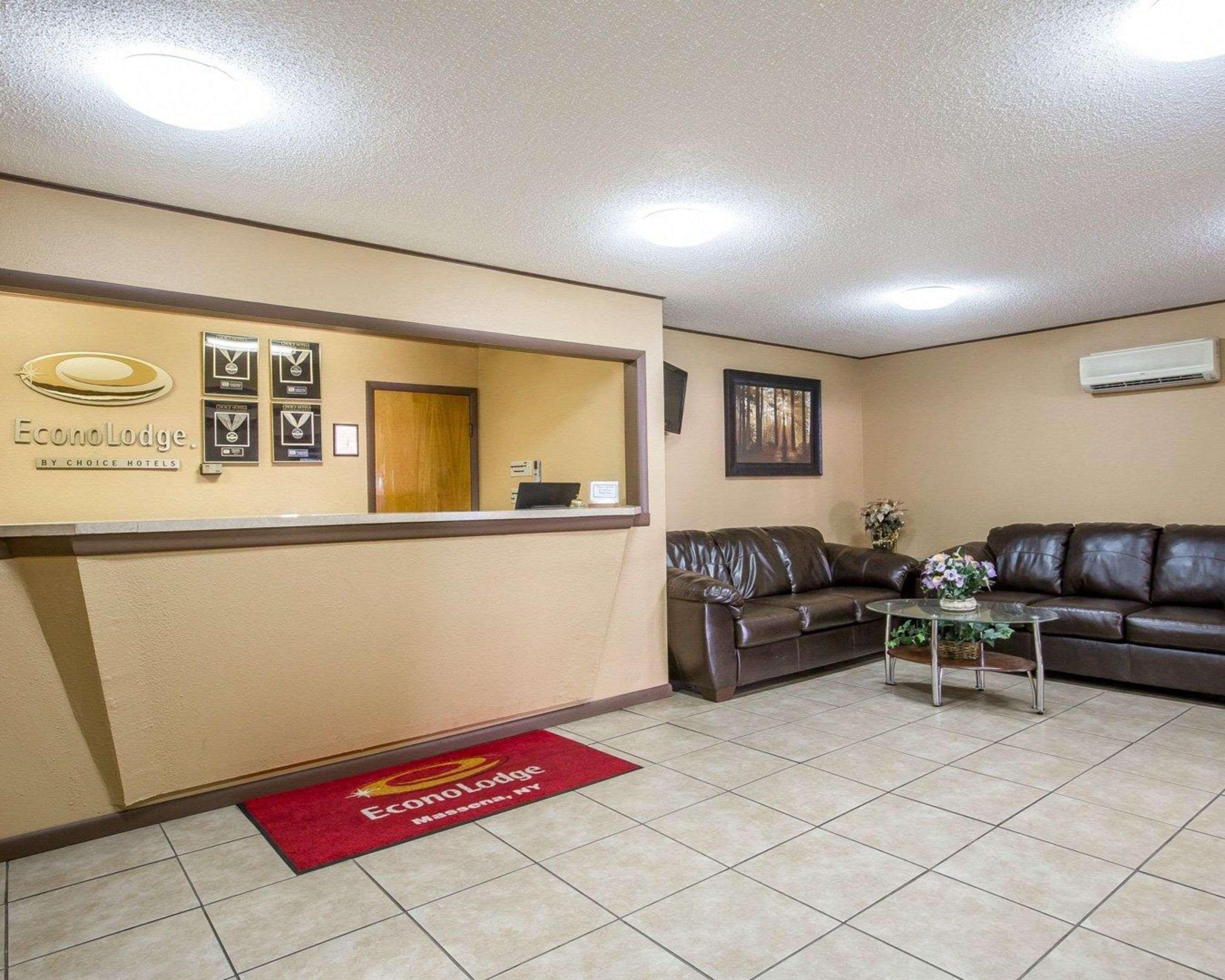 Surestay By Best Western Massena Exterior photo