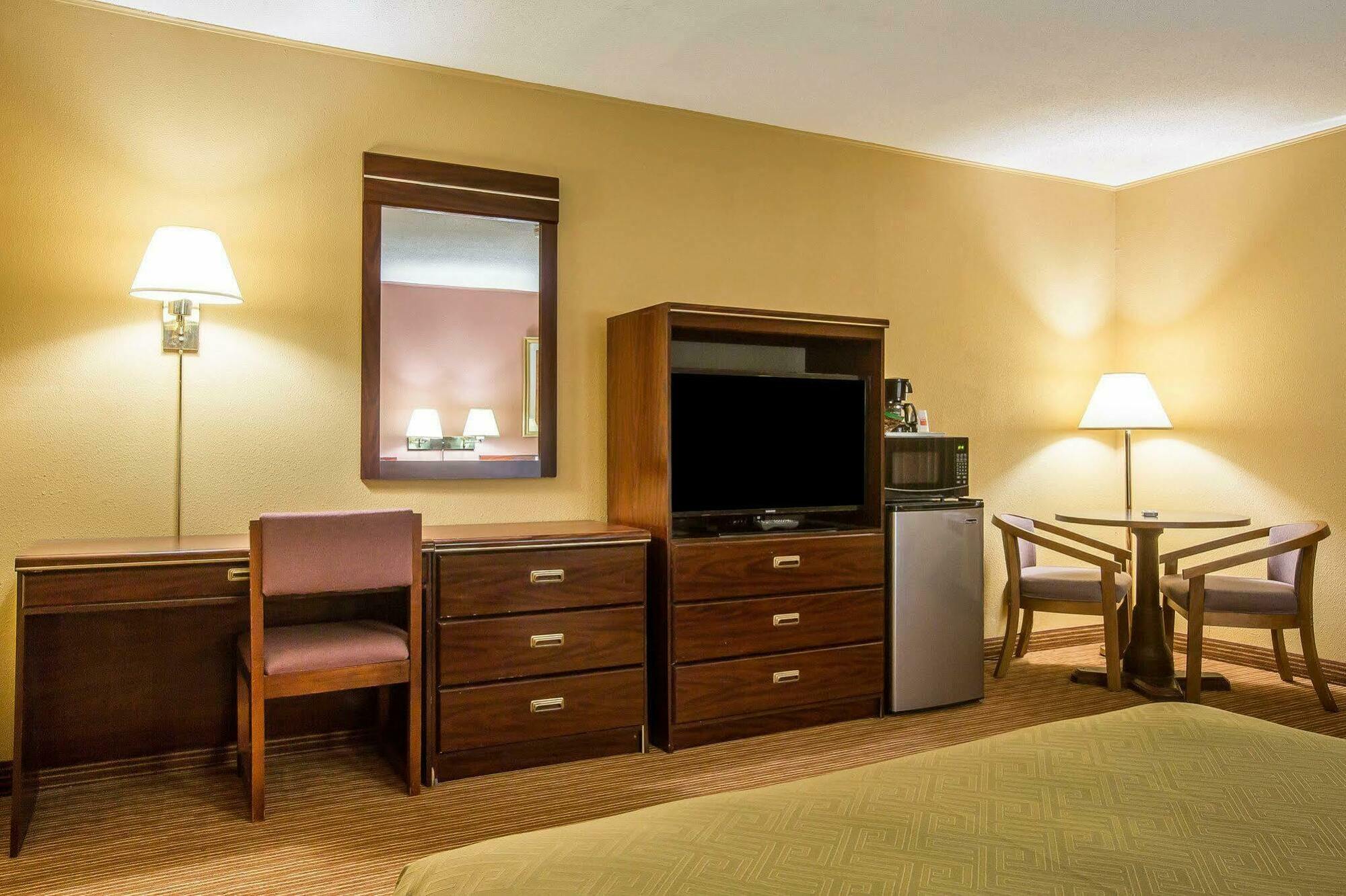 Surestay By Best Western Massena Exterior photo
